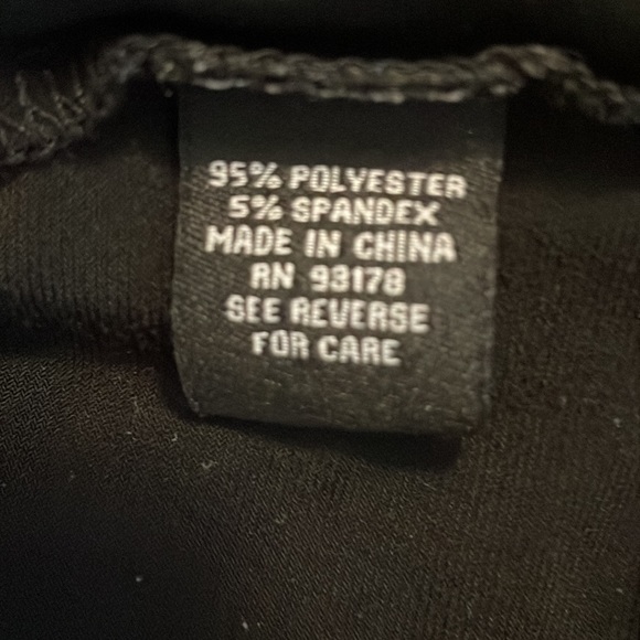 Premise Studio small black shirt keyhole neck 95% polyester 5% spandex - Picture 5 of 7